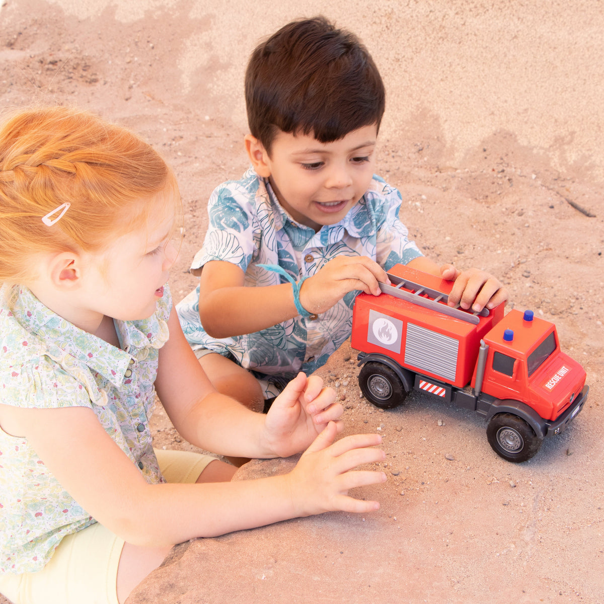 Unimog Fire Truck Sand